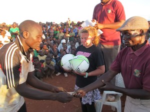 Second place prize; 2 balls and cash